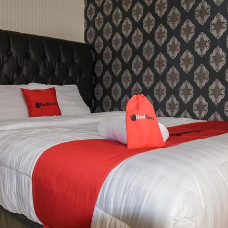Reddoorz Apartment @ Serpong Green View Tangerang Bagian luar foto